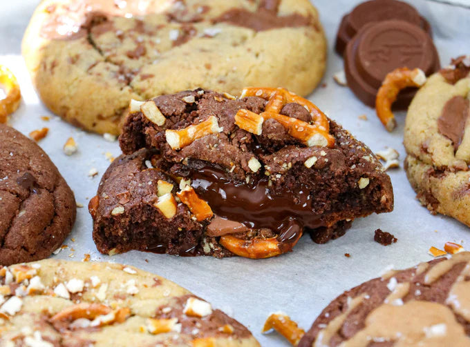 chocolate lava crumble cookies